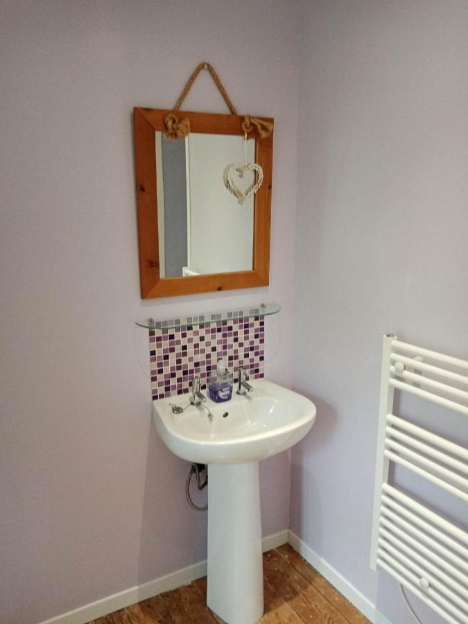 38 Friaudour Bed & Breakfast Saint-Pardoux-lʼOrtigier Екстериор снимка