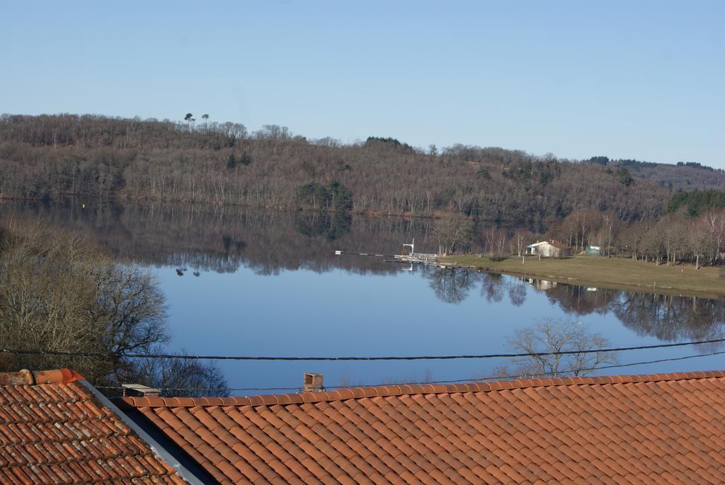 38 Friaudour Bed & Breakfast Saint-Pardoux-lʼOrtigier Стая снимка