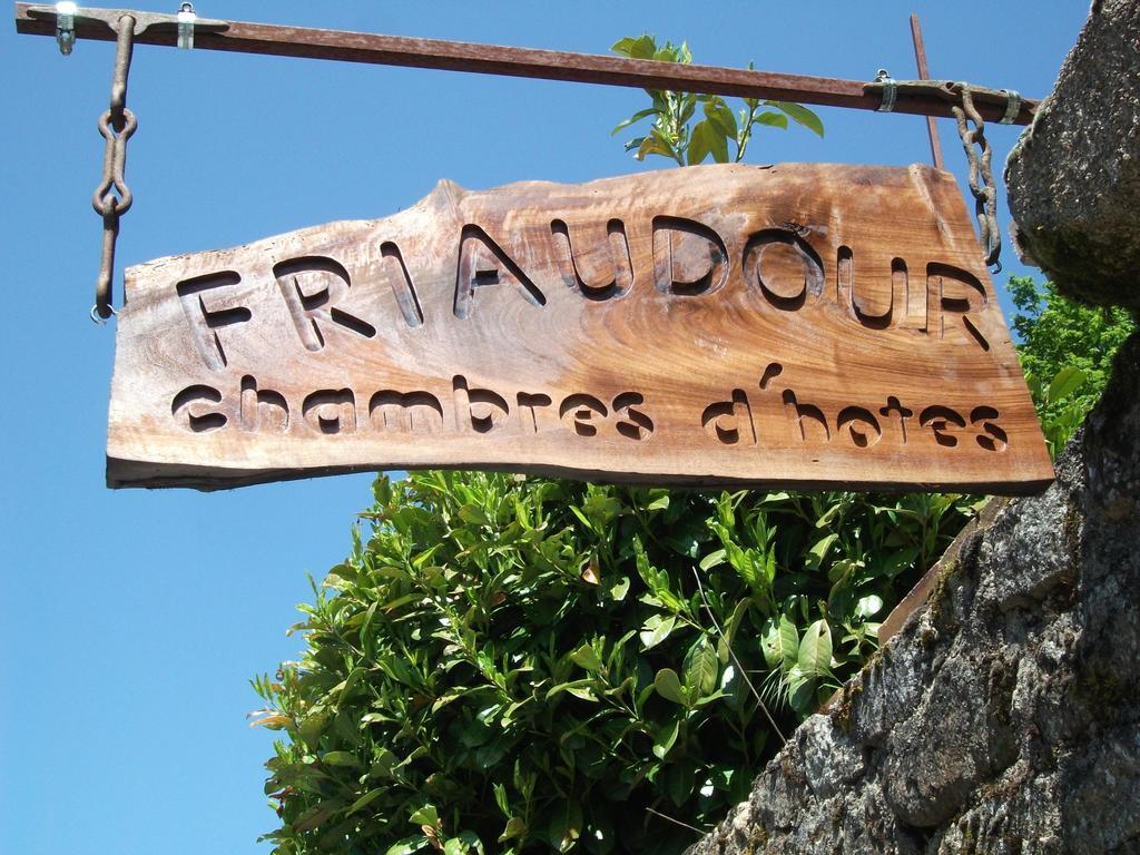 38 Friaudour Bed & Breakfast Saint-Pardoux-lʼOrtigier Стая снимка