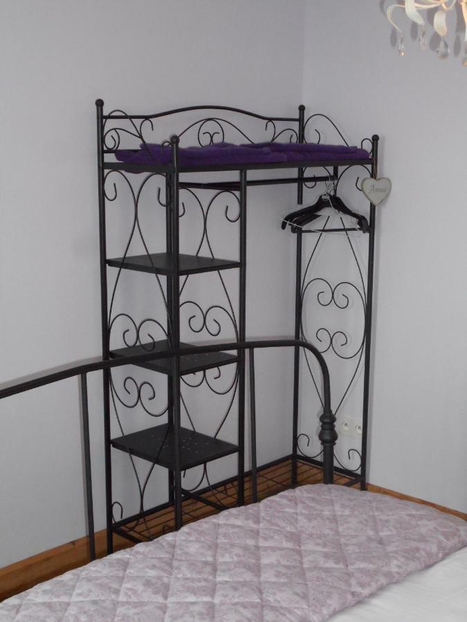 38 Friaudour Bed & Breakfast Saint-Pardoux-lʼOrtigier Екстериор снимка